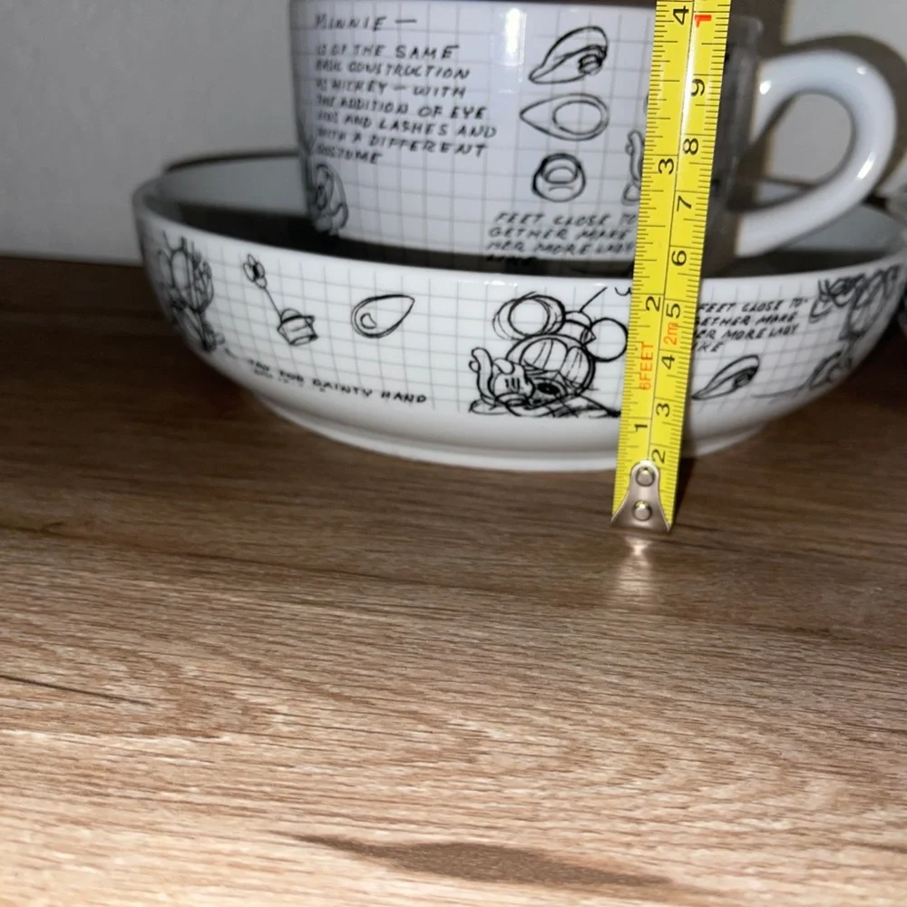 Disney SketchbookMinnie‎ Mouse Serving /Pasta Bowl and Soup Mug Set (4 Peices)